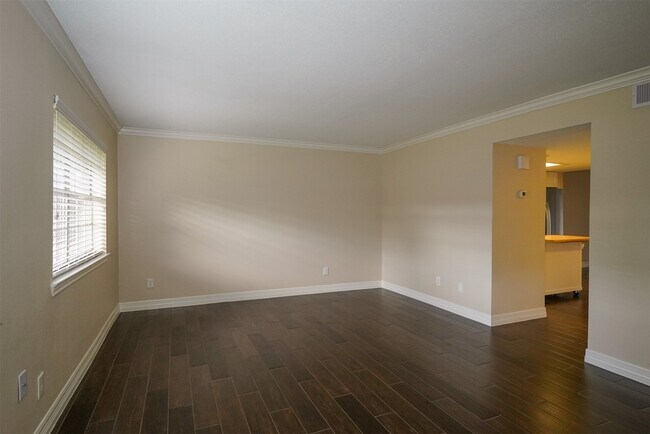 Building Photo - 12633 Memorial Dr