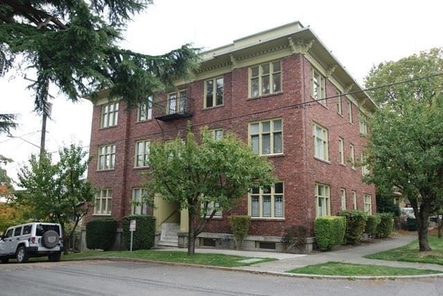 Primary Photo - 1803 E John St