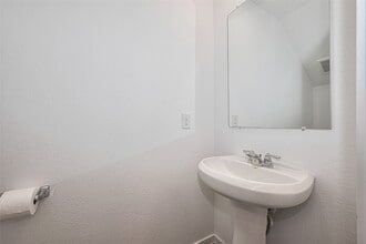 Building Photo - 26751 Prairie Smoke Ln