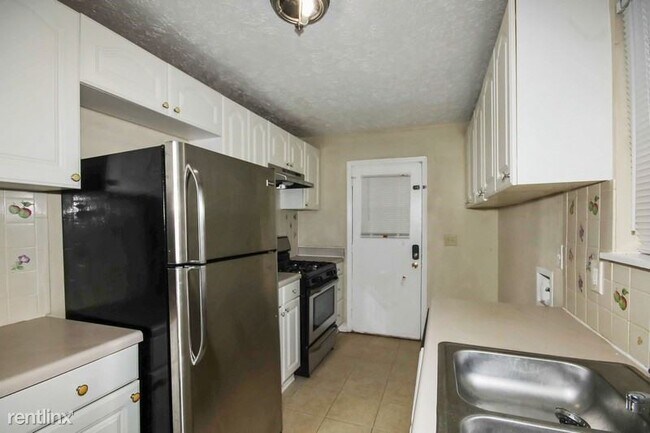 Foto del edificio - 3 br, 2 bath House - 2310 PEBBLE ROCK WAY