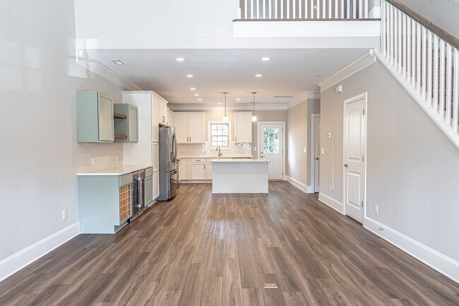 Foto del edificio - 152 Lark Dr