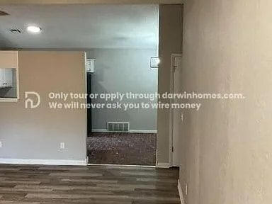 Foto del edificio - 920 W Idylwild Dr