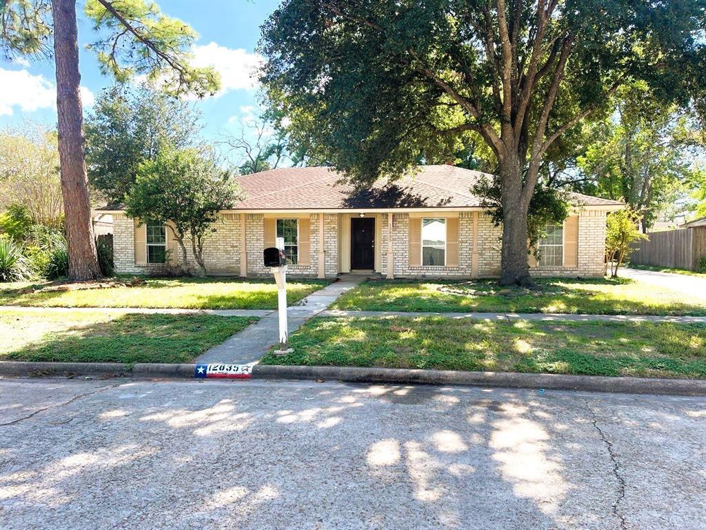 Foto principal - 12835 Pantano Drive