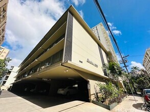 Building Photo - 2442 Tusitala St