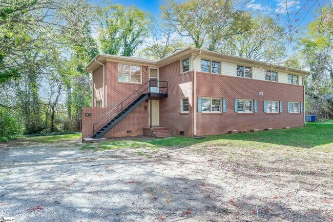 Building Photo - 705 Ravenel St