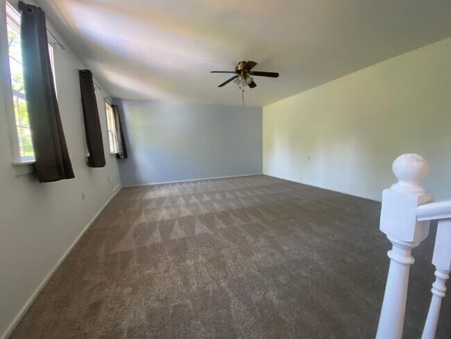 Foto del edificio - 2093 Tompkins St