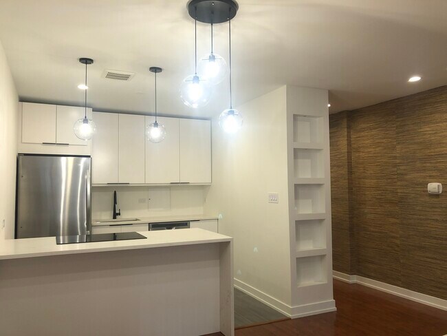 Foto del edificio - 1419 N State Pkwy