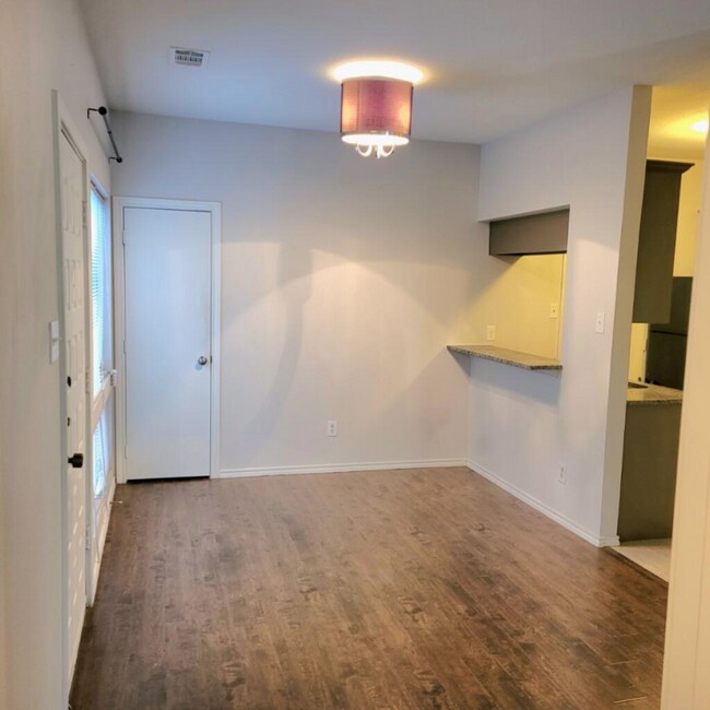 Foto del edificio - 5616 Preston Oaks Rd