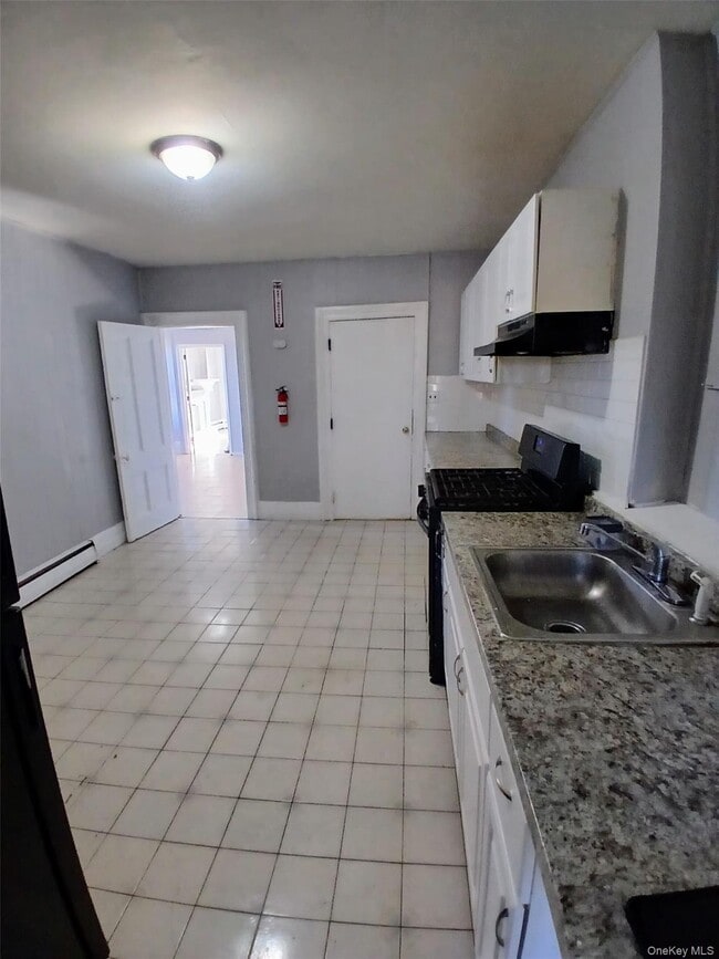 Foto del edificio - 40 Benkard Ave