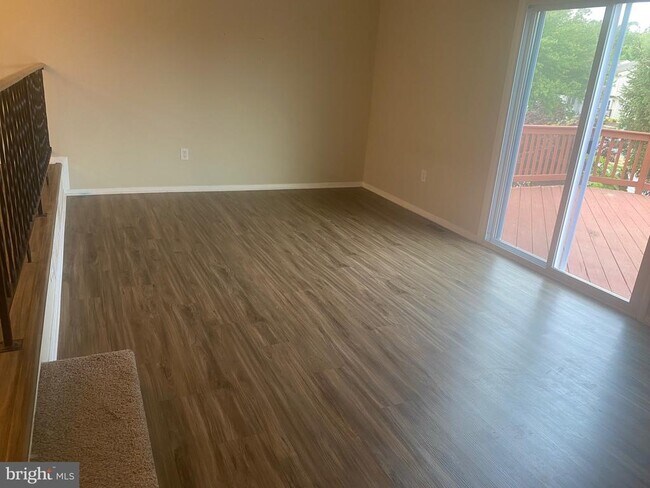 Foto del edificio - 4308 Sycamore Dr