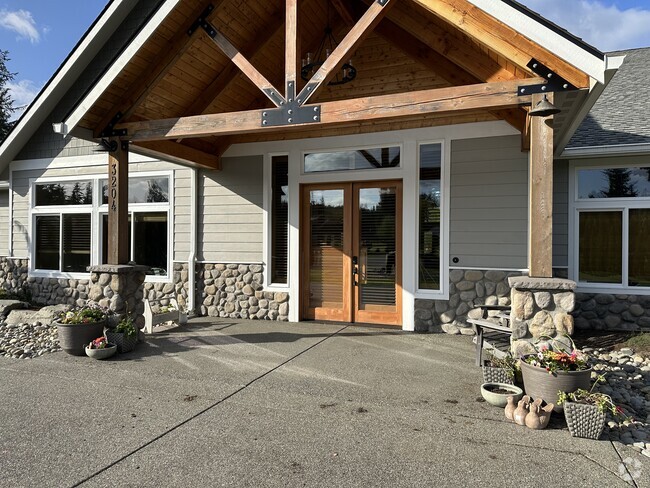 Building Photo - 3204 96th Trl SE
