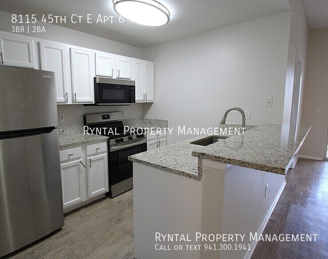 Foto del edificio - 8115 45th Ct E