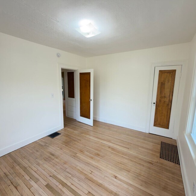 Foto del edificio - Charming 4 Bedroom on the SE Side!