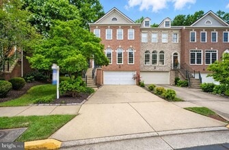 Building Photo - 10189 Castlewood Ln