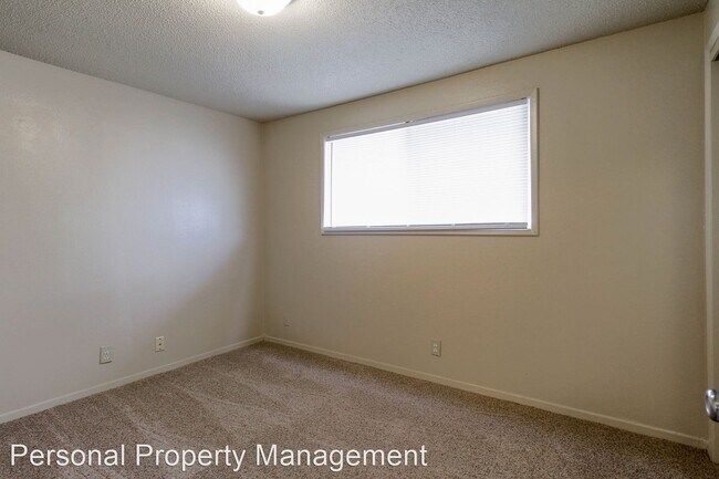 Foto del edificio - 2 br, 1 bath House - 910 NE 86th St