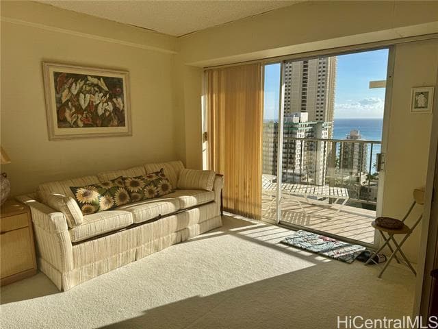 Foto del edificio - 2440 Kuhio Ave.