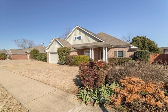 Foto del edificio - 612 Stoneybrooke Way