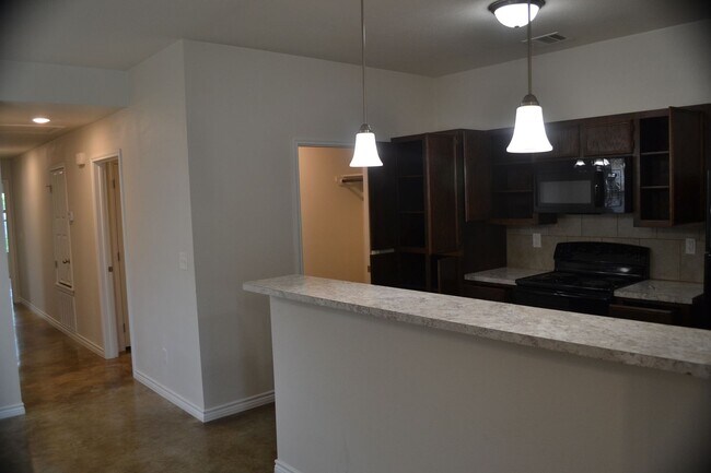 Building Photo - 1203 Wales Dr