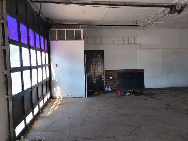 Building Photo - 8464 Cleveland Ave NW