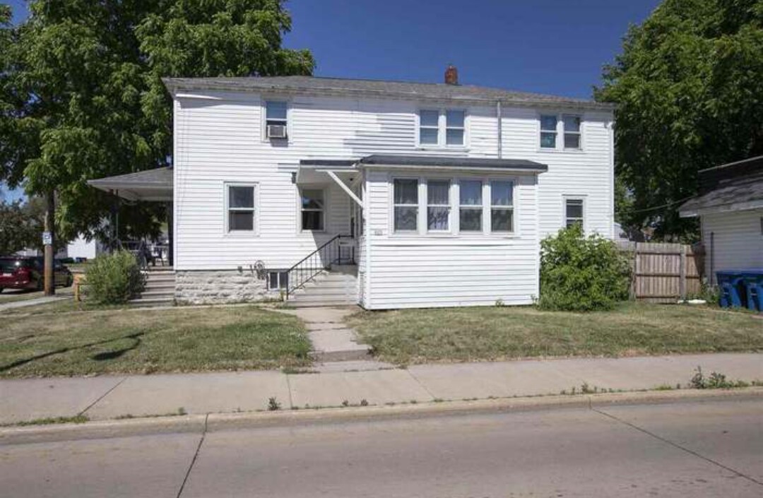 Primary Photo - 927 Ohio St