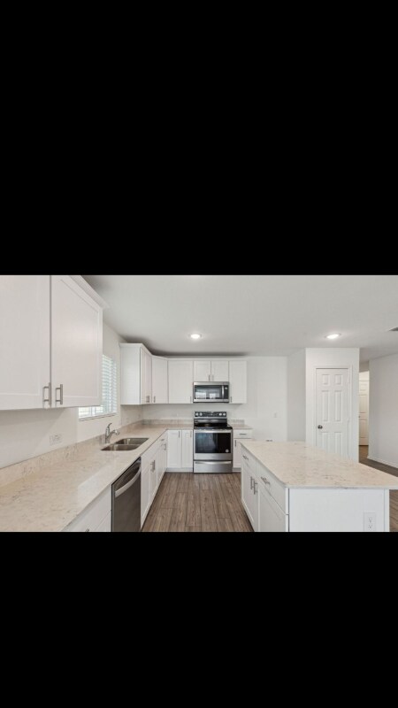 Foto del edificio - 4425 Benham Dr