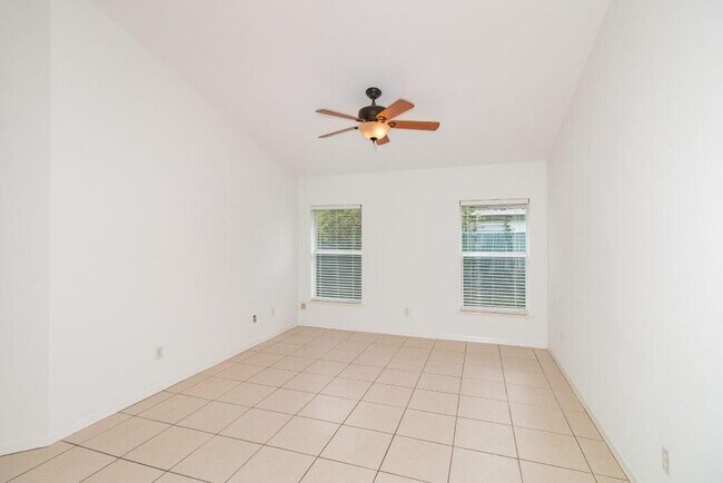 Foto del edificio - 2345 89th Ave