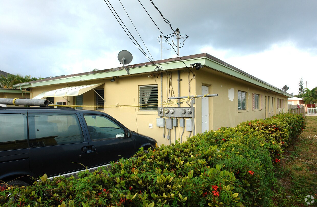 Foto del edificio - 612 N Federal Hwy