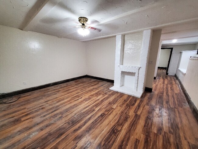 Foto del edificio - 905 Southwest Ave