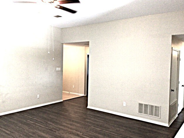 Foto del edificio - 2010 Misty Hollow Ct