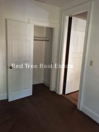 Foto del edificio - 1061 Beacon St