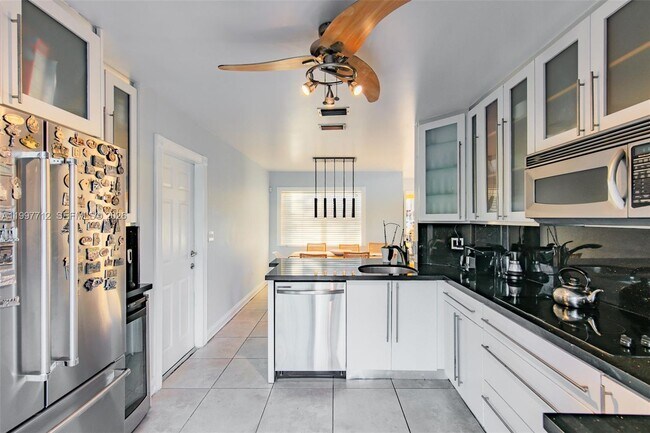 Foto del edificio - 165 NW 85th Ct