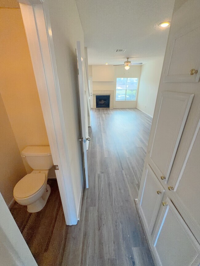 Foto del edificio - 7900 Bissonnet St