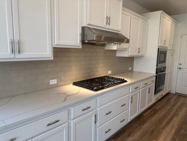 Building Photo - Seven Oaks Highgate Gated Community 3+2.5