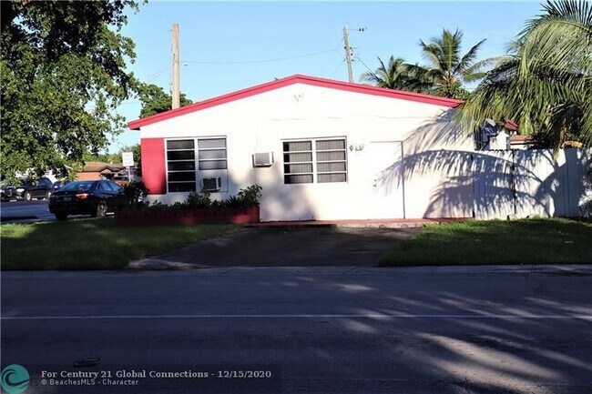 Building Photo - 6792 Miramar Pkwy