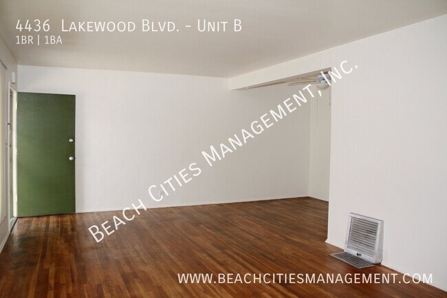 Foto del edificio - 4436 Lakewood Blvd