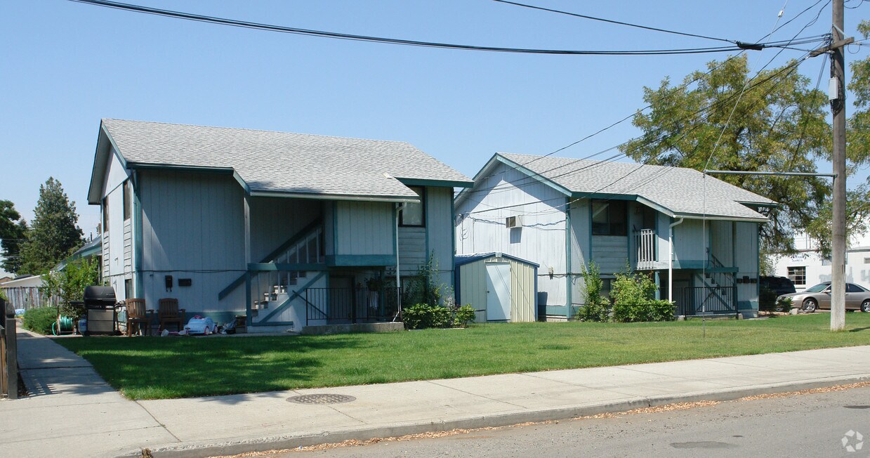 Primary Photo - 2437-2443 N Standard St