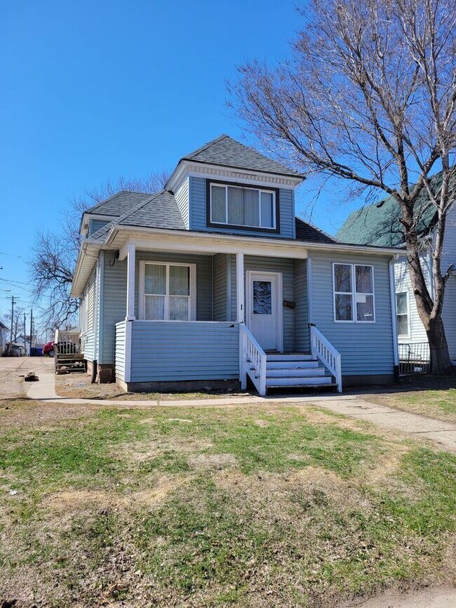 Foto del edificio - 313 S Prairie Ave