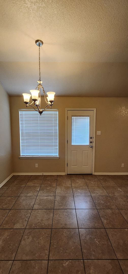 Building Photo - 5706 Aquarius Dr
