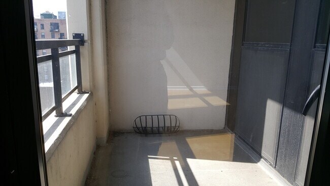 Building Photo - 1255 S State St