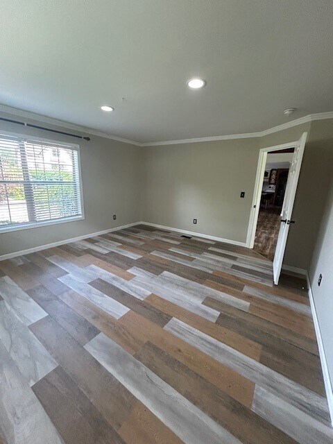 Building Photo - 5756 Benders Ferry Rd