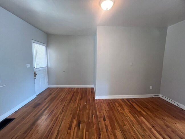 Foto del edificio - 1436 Broadway Ave NW