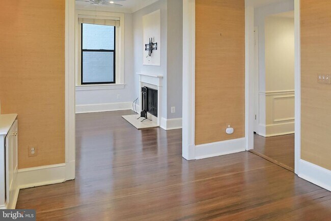 Foto del edificio - 520 E St NE