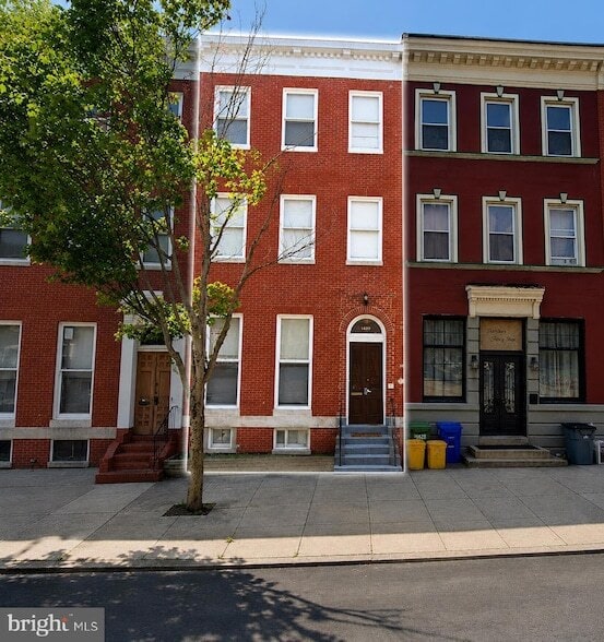 Photo - 1433 W Lombard St Townhome
