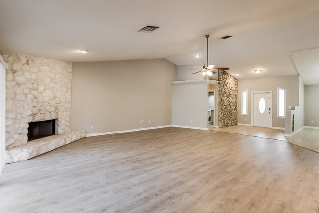 Foto del edificio - 1937 Princess Ct