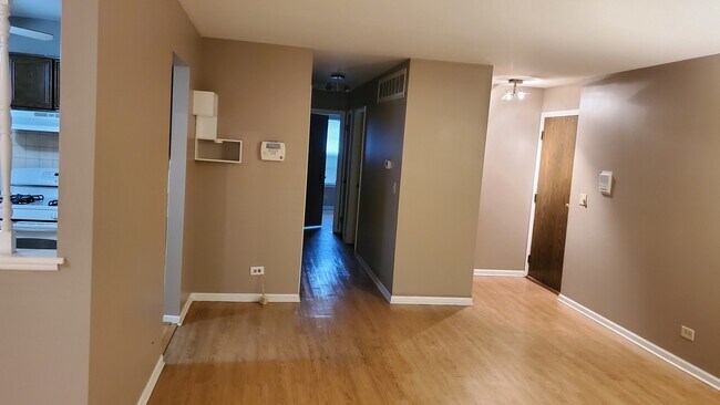 Building Photo - 314 Silverwood Ct