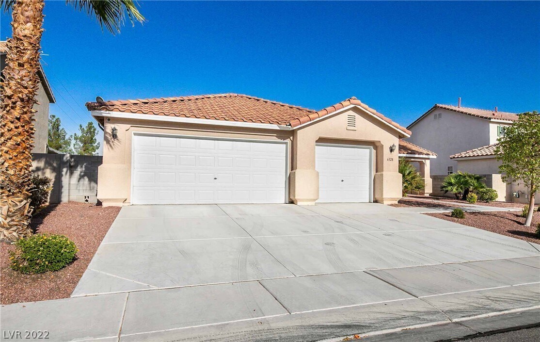 Foto principal - 6328 Little Mountain St