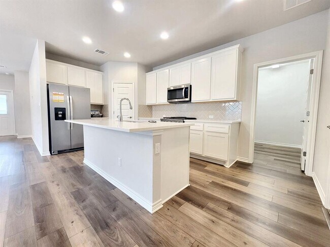 Building Photo - 1612 Winding Stream Trail