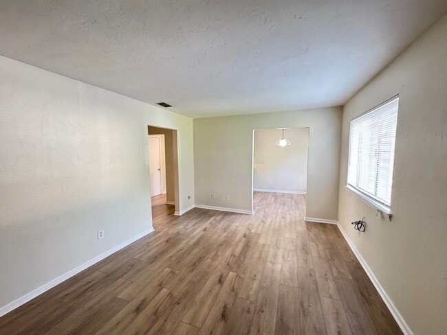 Photo - 1401 Lazy Brook Unit D Apartment