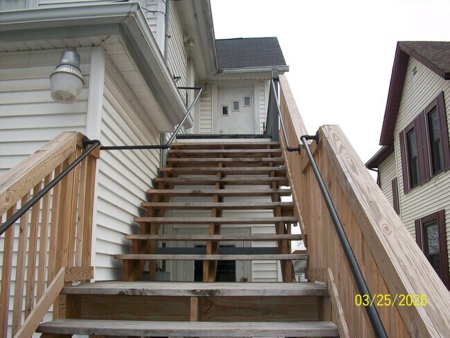 Foto del edificio - 408 S Walsh St