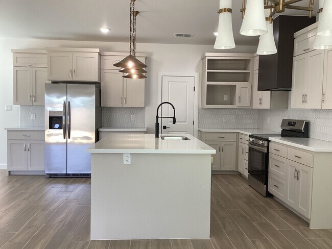 Foto del edificio - 601 Cata Dr